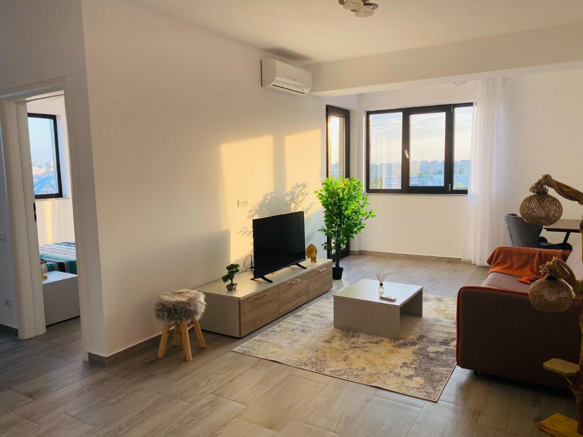 Soho Apartment - City View With Rooftop Garden Bukarest Exteriör bild