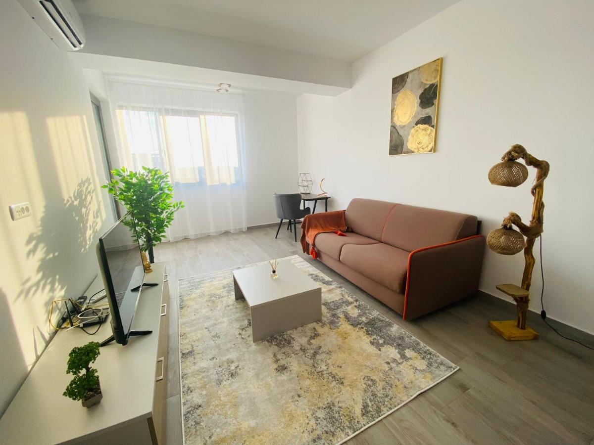 Soho Apartment - City View With Rooftop Garden Bukarest Exteriör bild